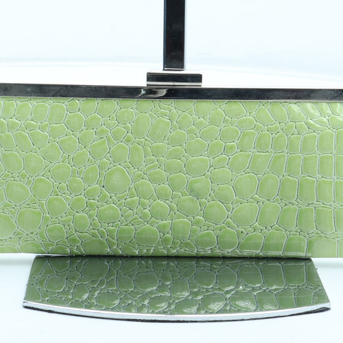 Preworn Womens Green Polyurethane Bow Tie Wallet Size M - Croc Texture