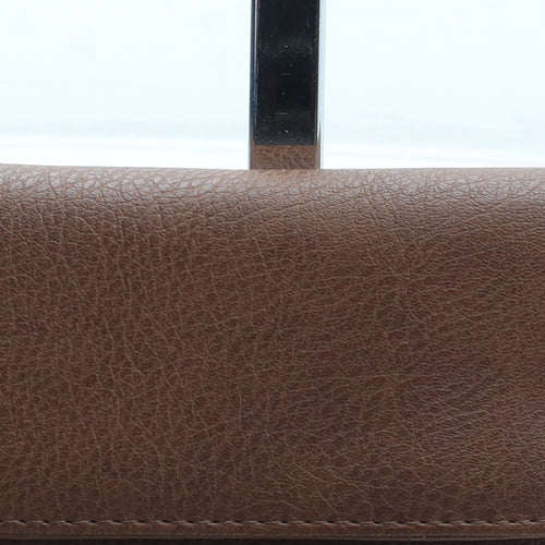 Preworn Womens Brown Polyurethane Bow Tie Wallet Size S