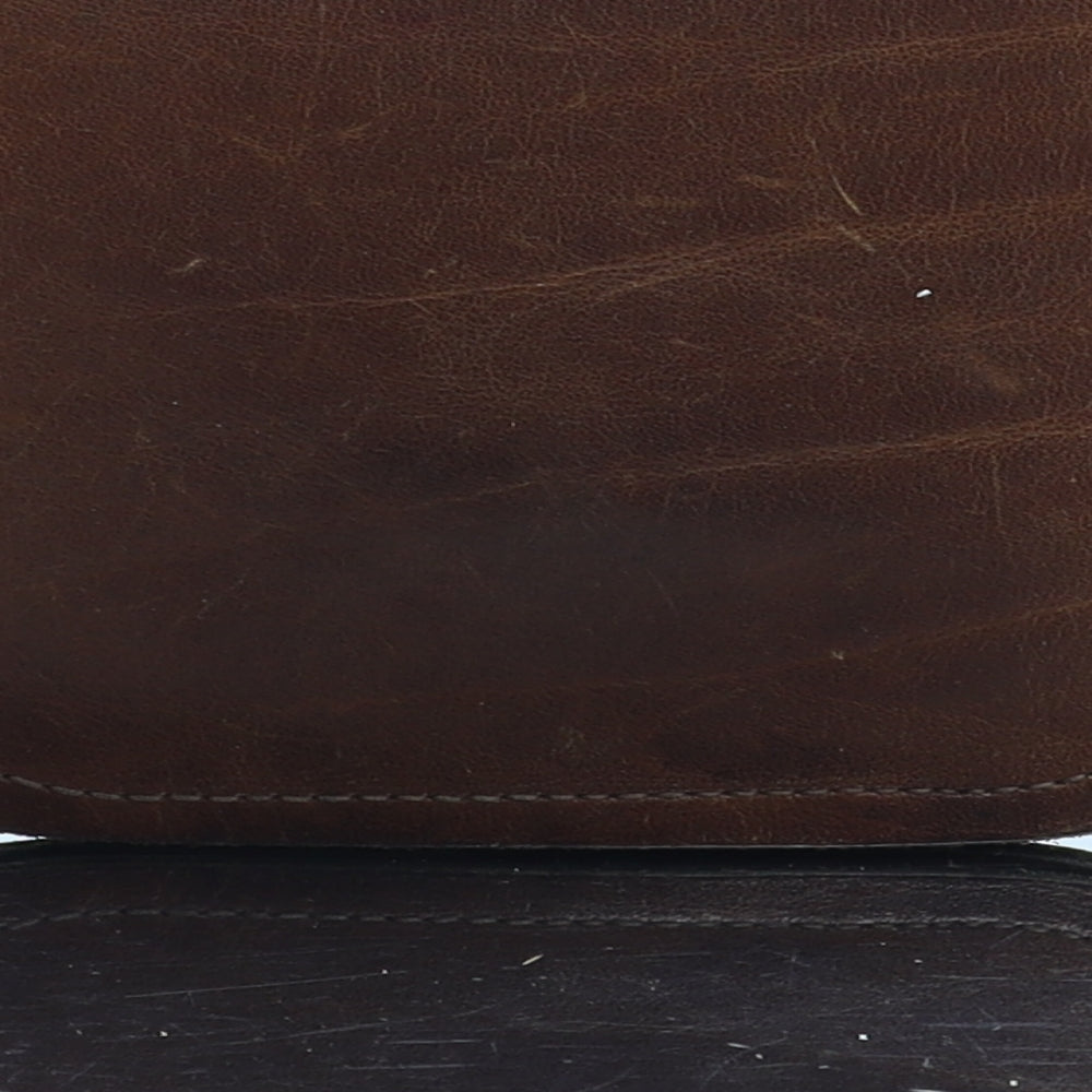 Preworn Mens Brown Leather Wallet - Coin purse