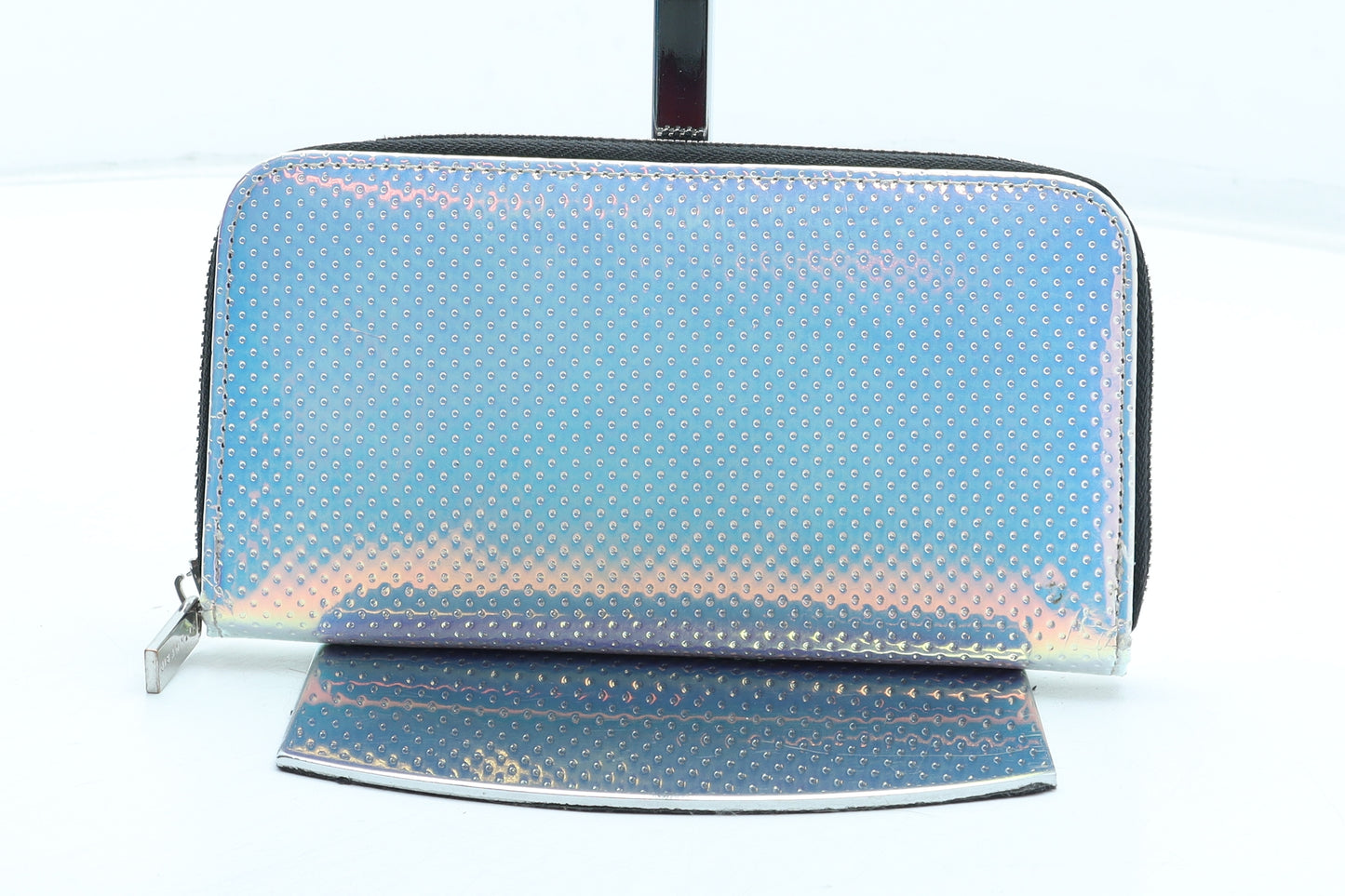 Skinny Dip Womens Blue Polyurethane Bow Tie Wallet Size M - Holographic