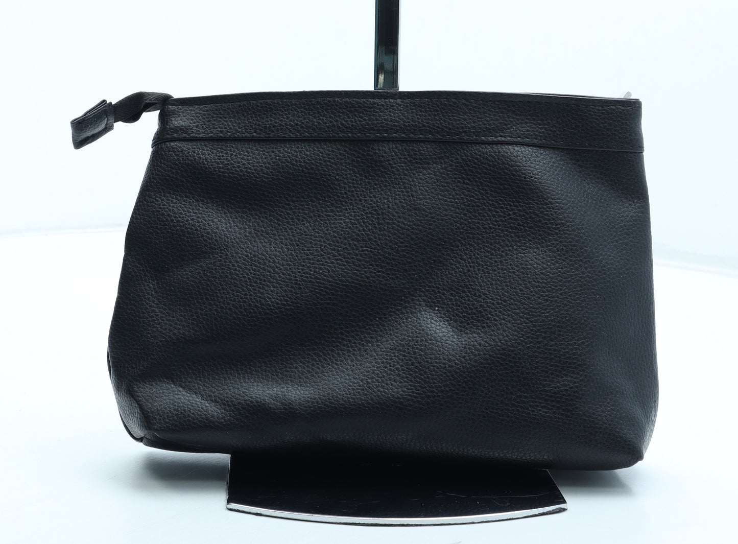 Preworn Womens Black Polyurethane Clutch Size Medium