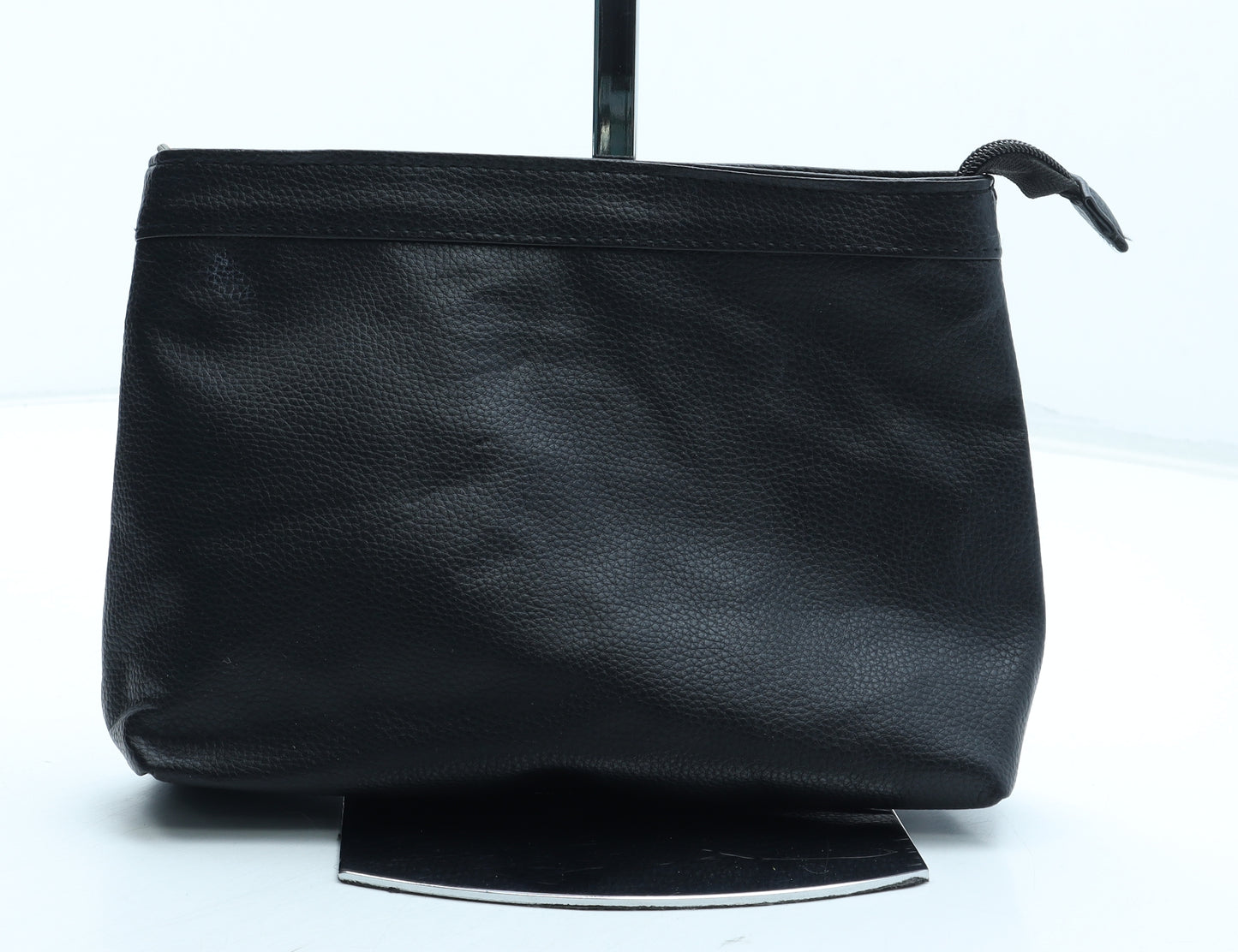 Preworn Womens Black Polyurethane Clutch Size Medium