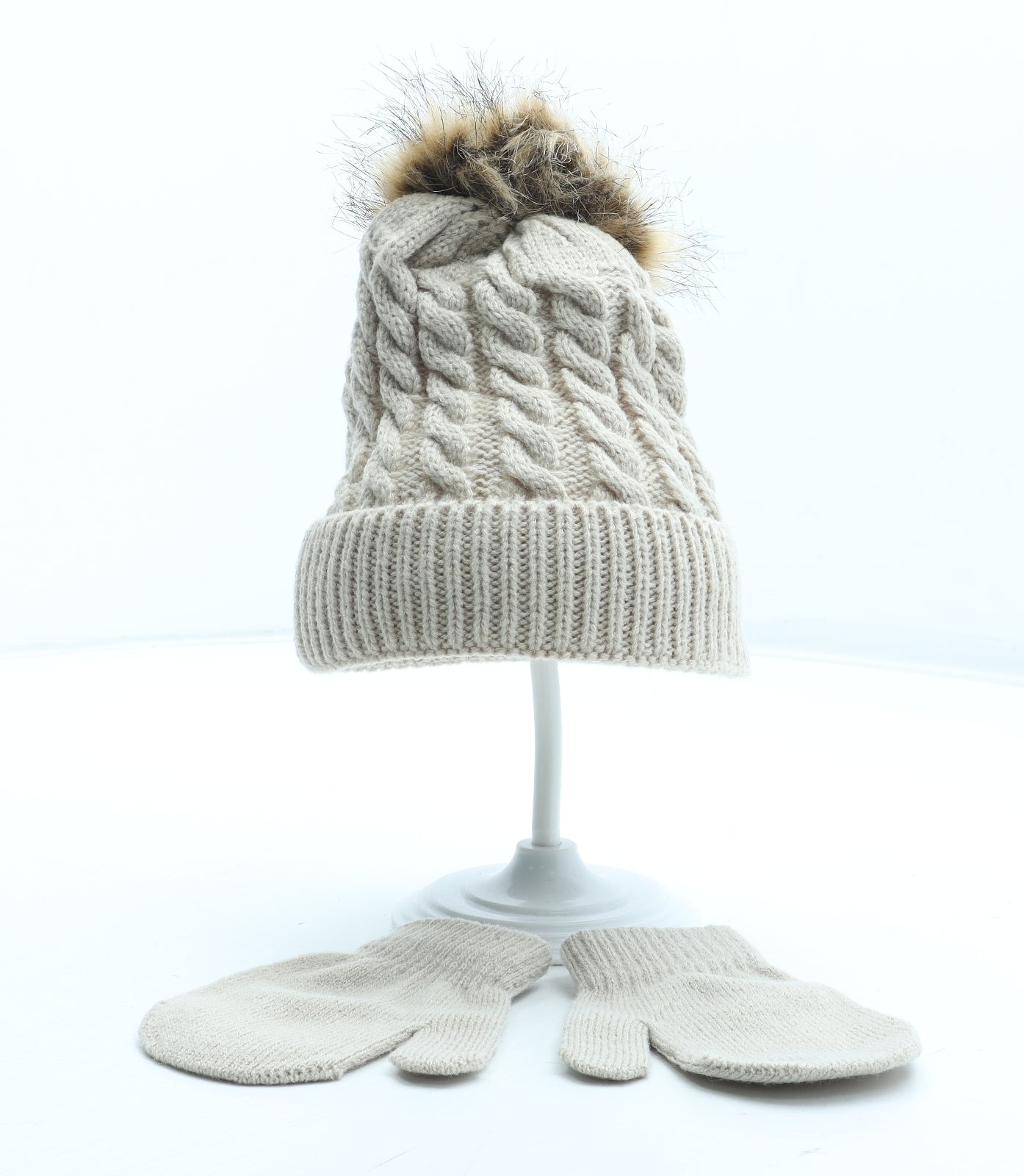 Preworn Girls Beige Acrylic Beanie Size S - Gloves Includes