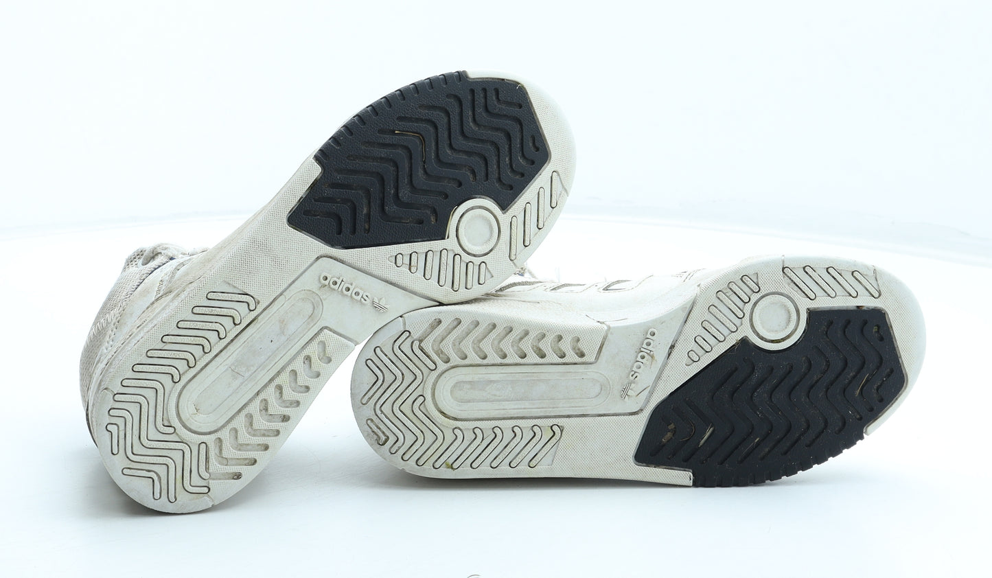 adidas Boys White Synthetic Trainer UK 2 34