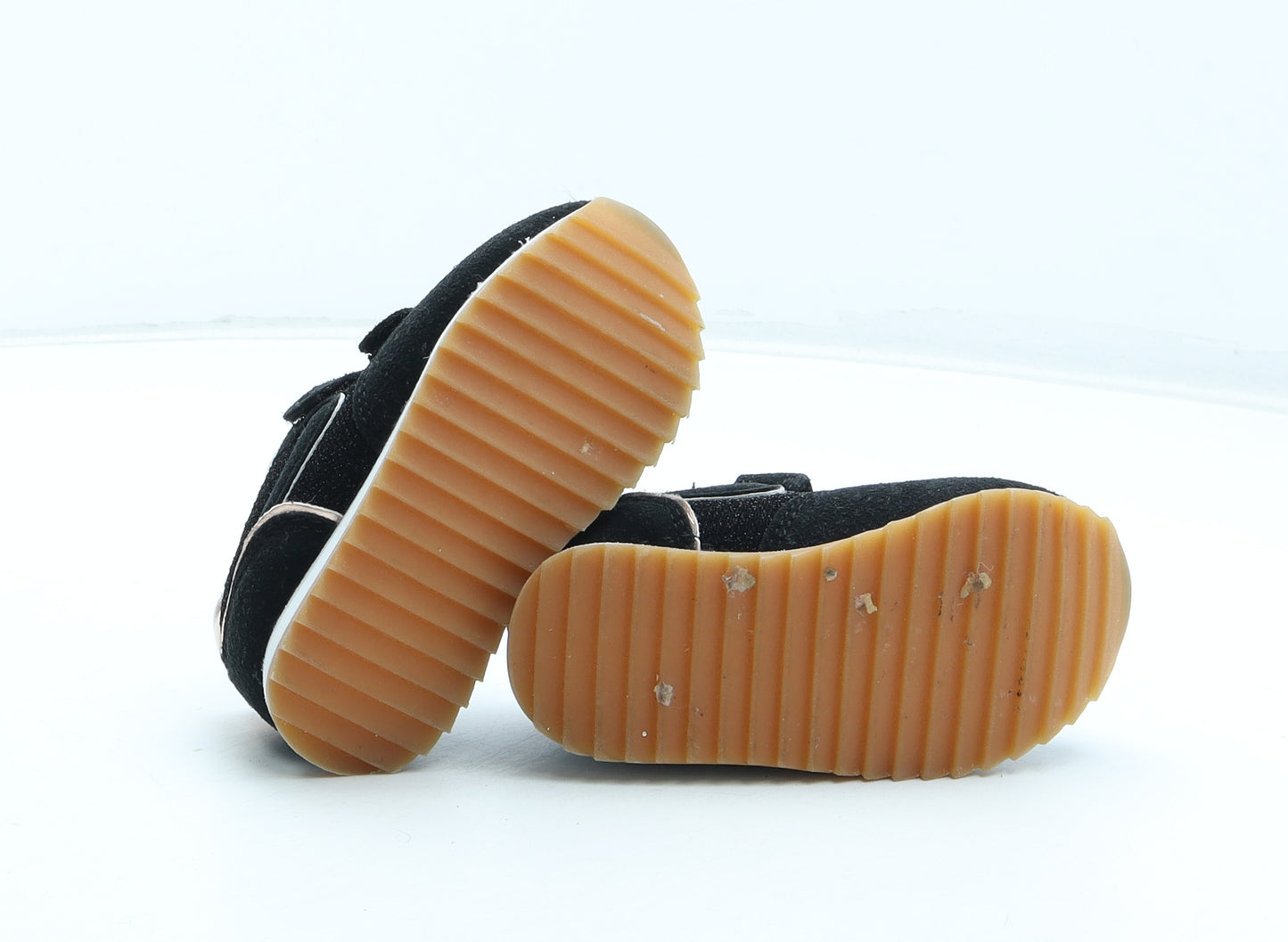 Primark Girls Black Polka Dot Polyurethane Trainer UK 5 22