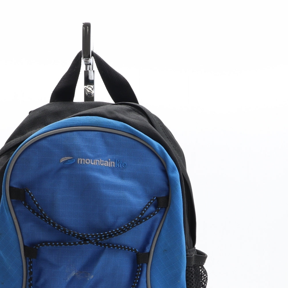 Mountain Life Boys Blue Colourblock Polyester Backpack Size Medium Zip