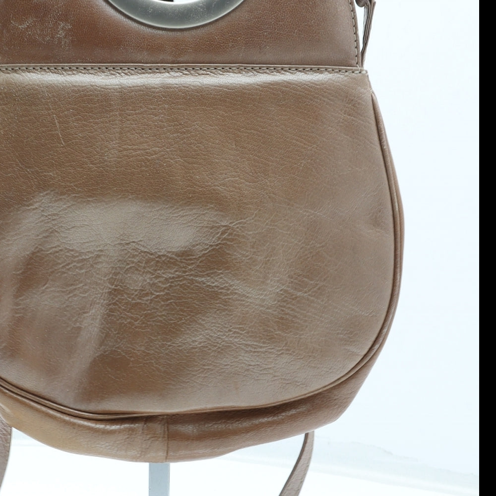 Preworn Womens Brown Leather Top Handle Bag Size Small