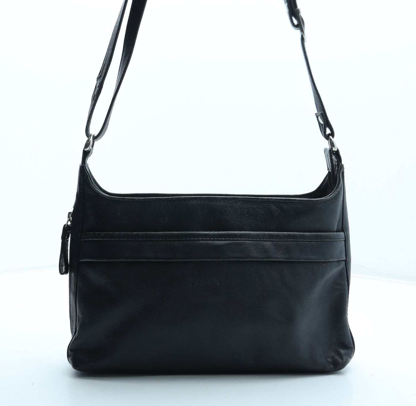 Taurus Womens Black Leather Crossbody Size Medium