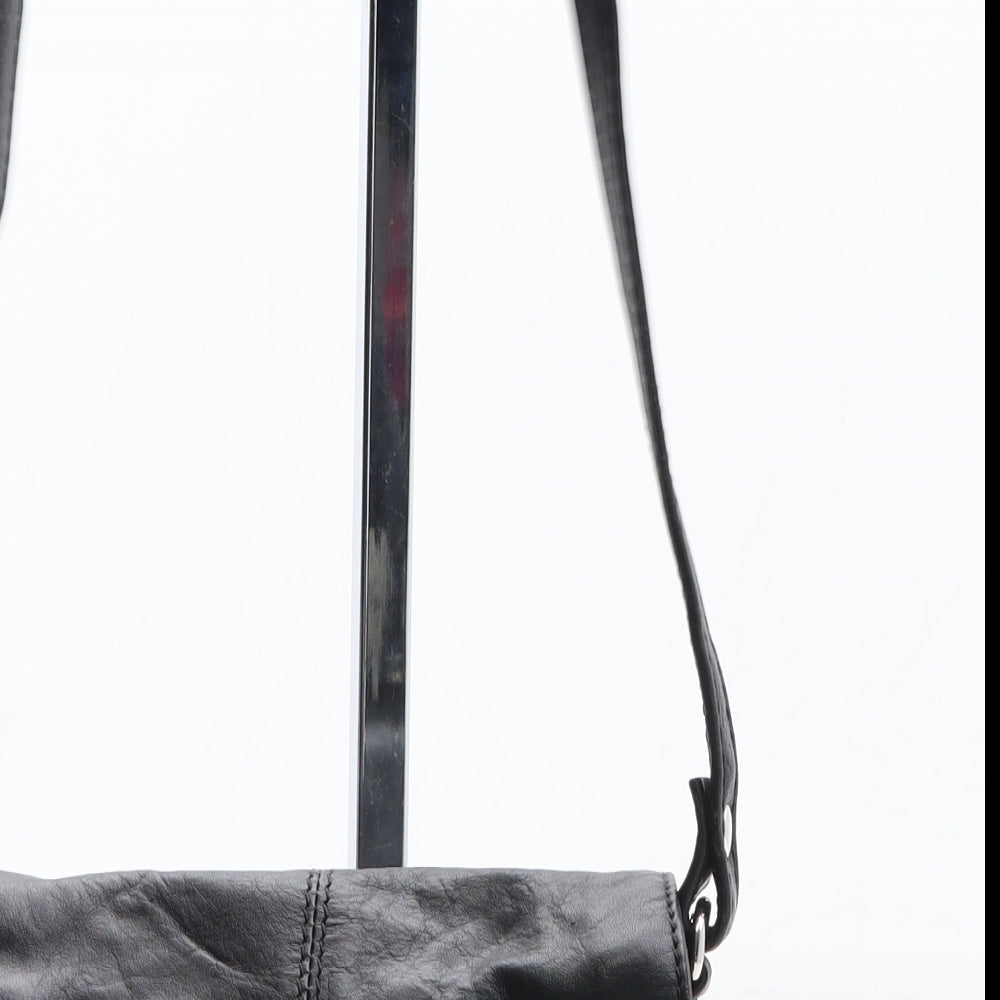 Maxton Womens Black Leather Crossbody Size Mini