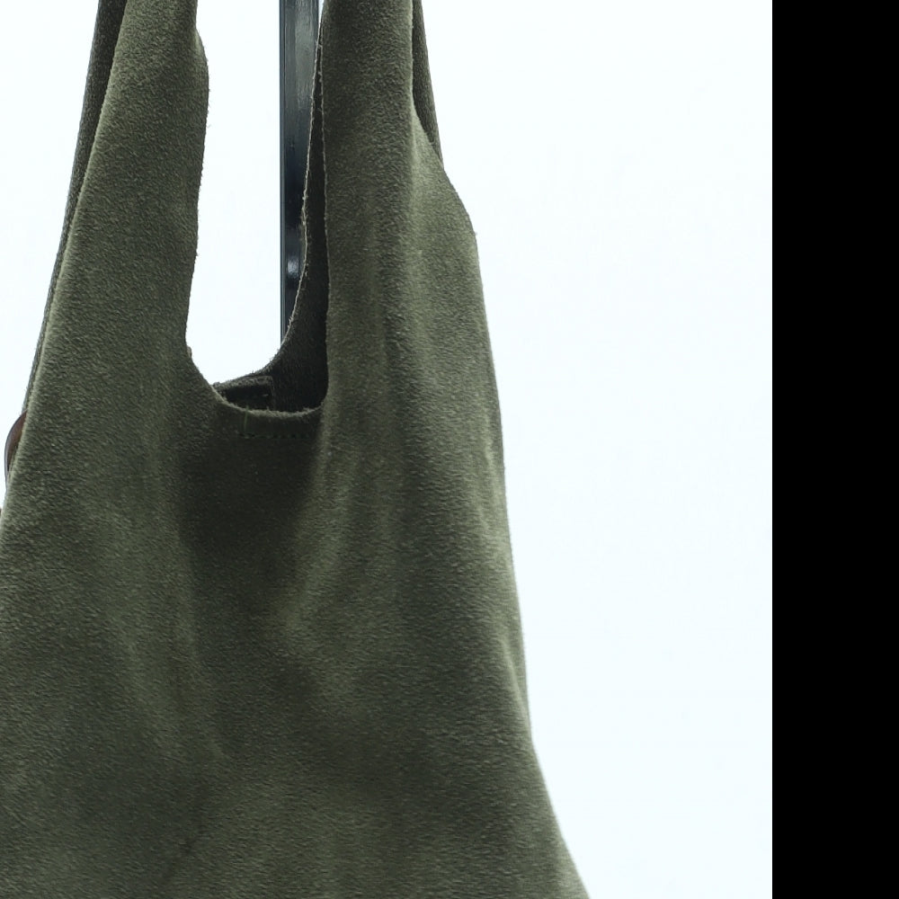 Preworn Womens Green Leather Shoulder Bag Size Small