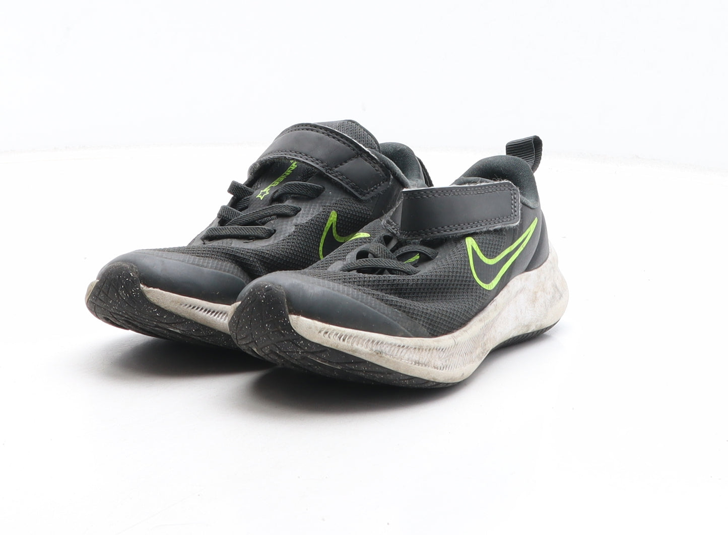 Nike Boys Black Synthetic Trainer UK 11