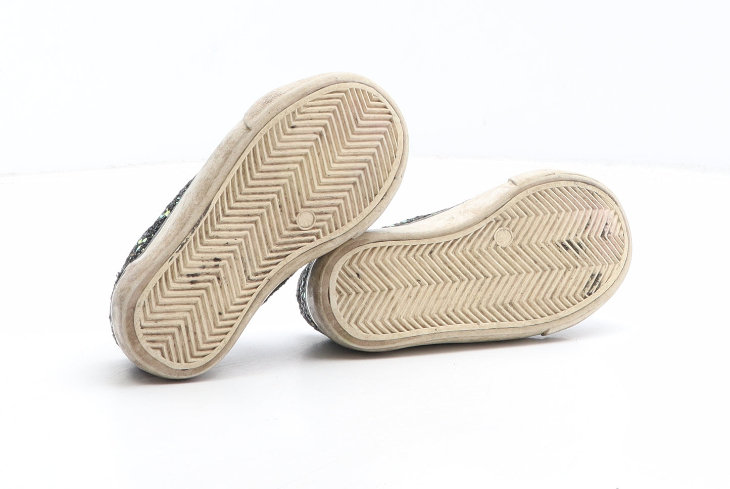 Primark Girls Black Synthetic Flat Casual UK 6