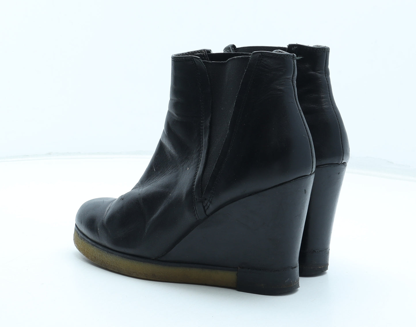 Preworn Womens Black Leather Chelsea Boot UK