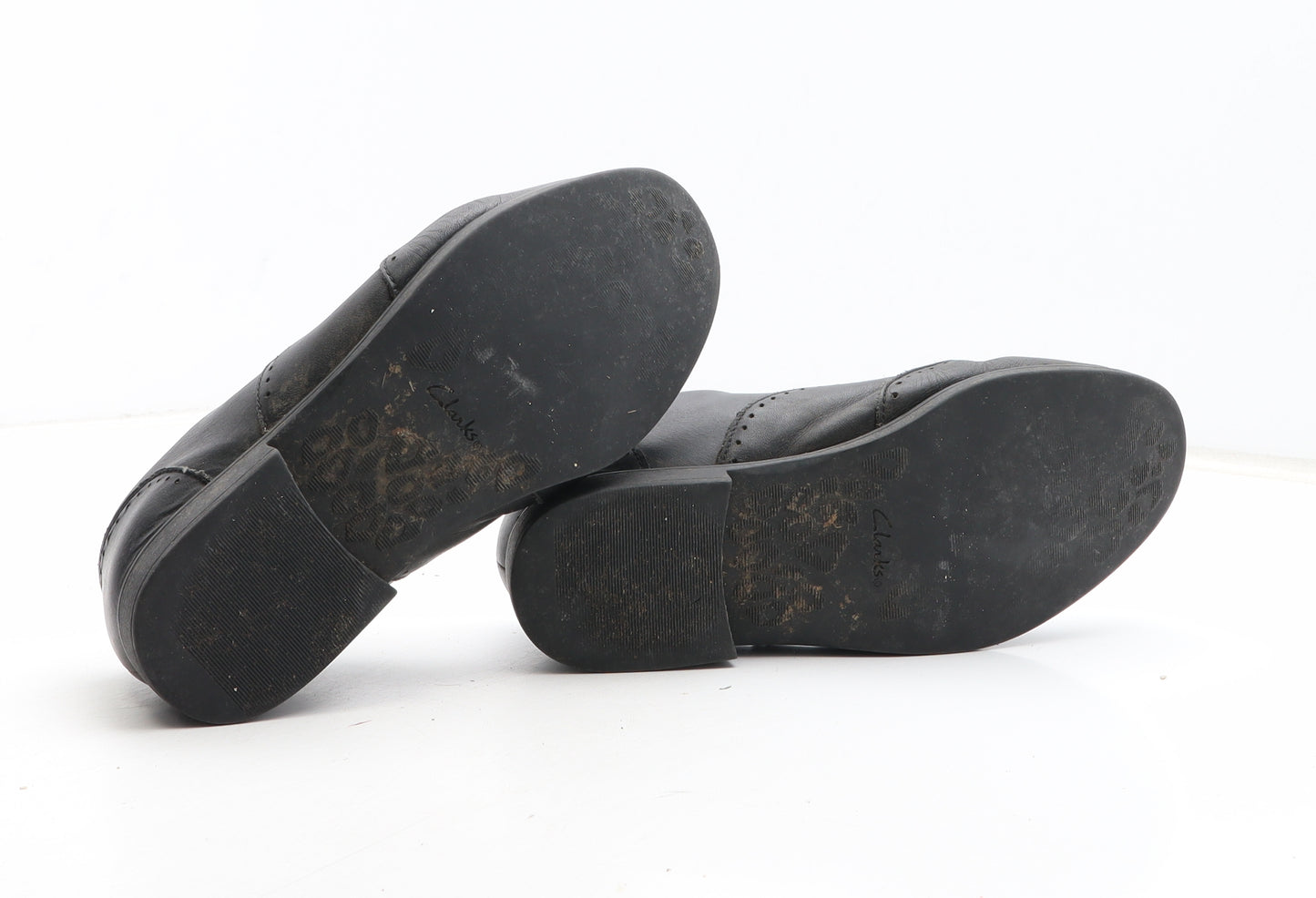 Clarks Girls Black Leather Oxford Flat UK 4.5 - Brogue Style