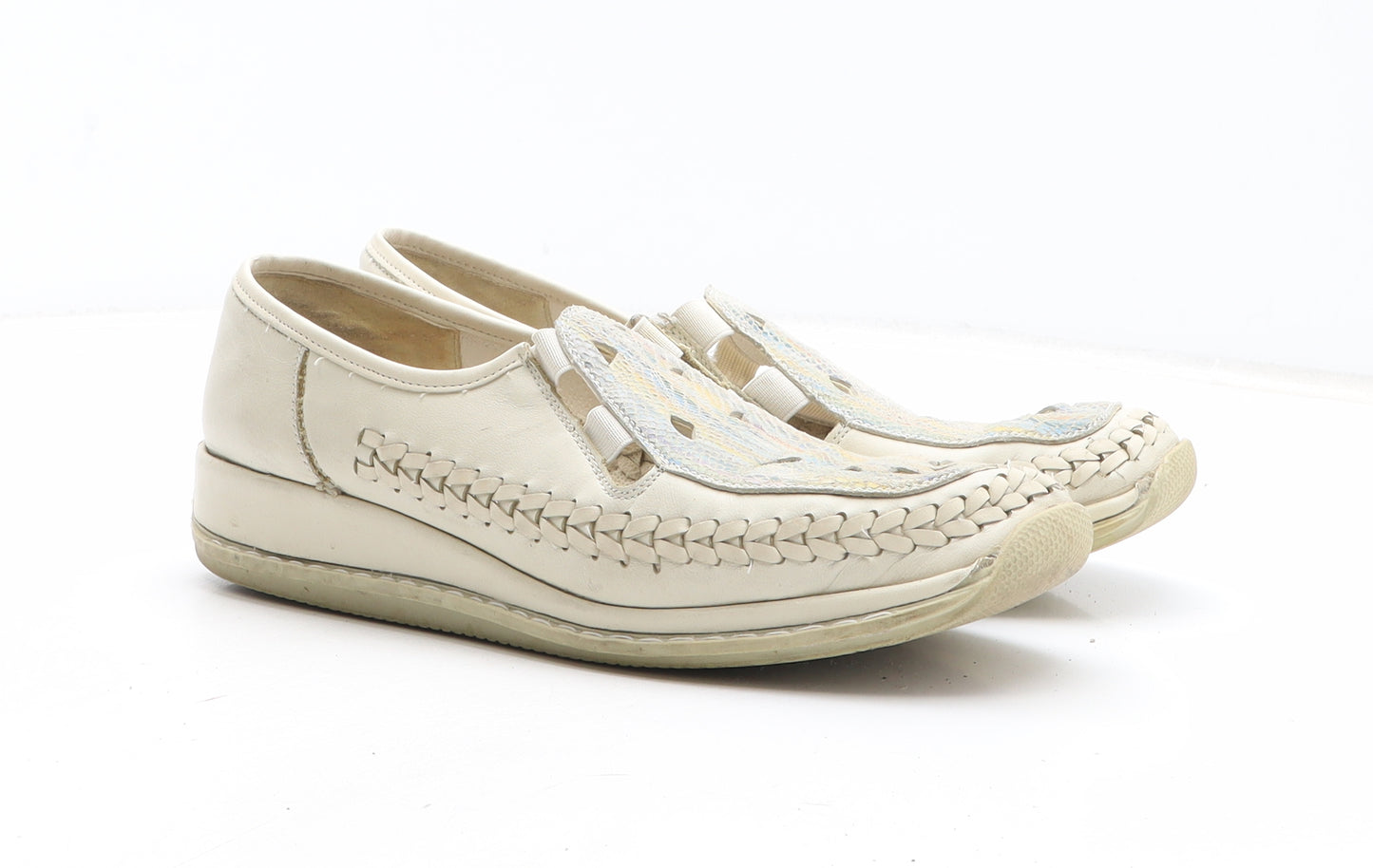 Preworn Womens Beige Synthetic Slip On Casual UK - UK Size Estimated 8