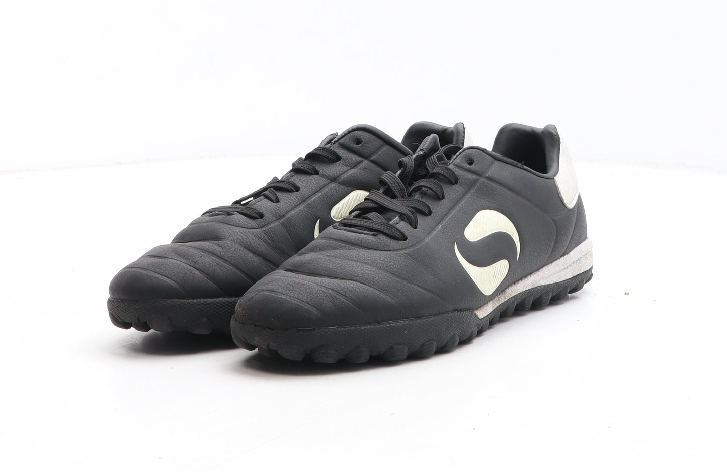 Sondico Boys Black Synthetic Trainer UK 3