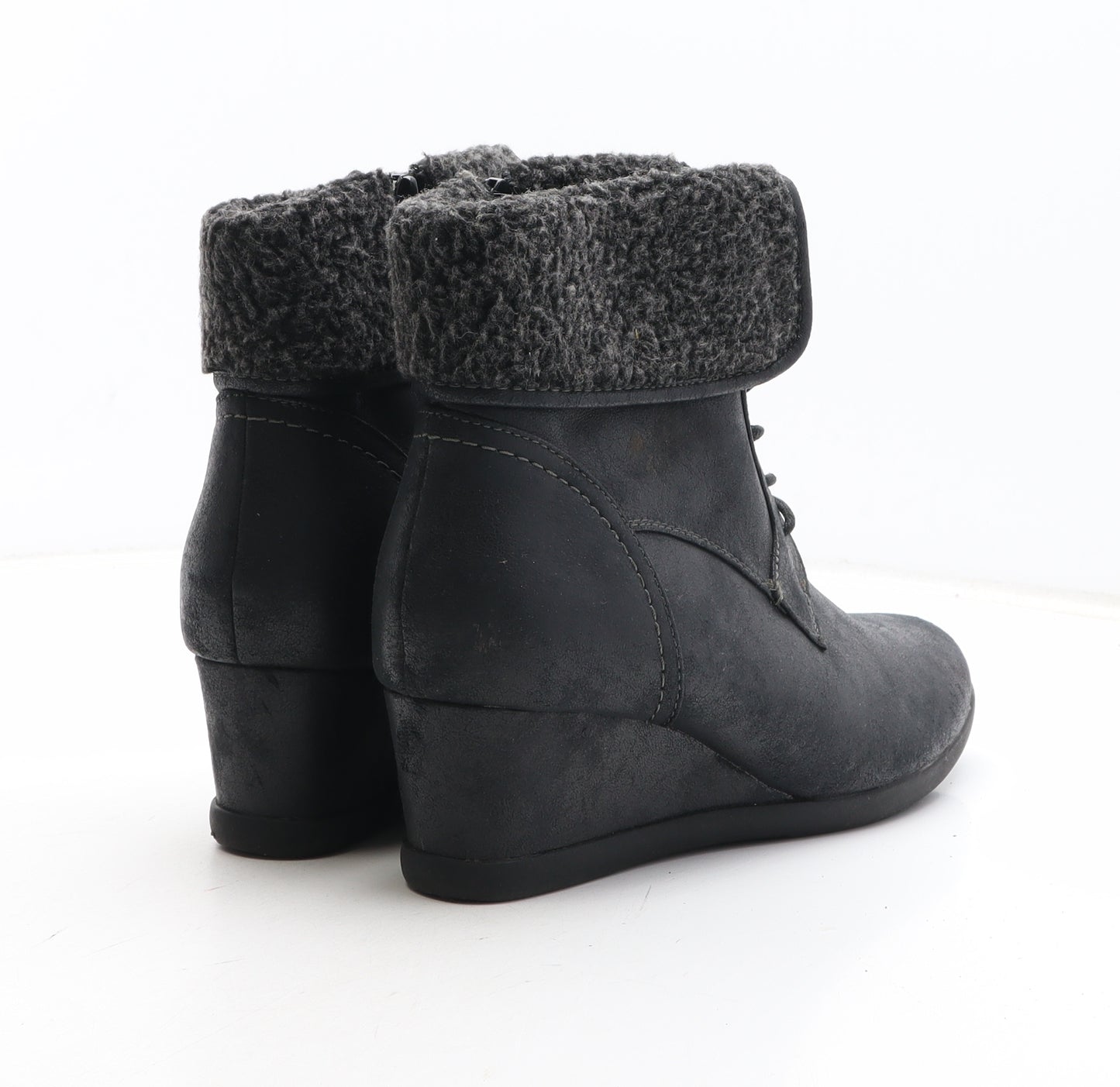 Preworn Womens Black Synthetic Bootie Boot UK - UK Size Estimated 11