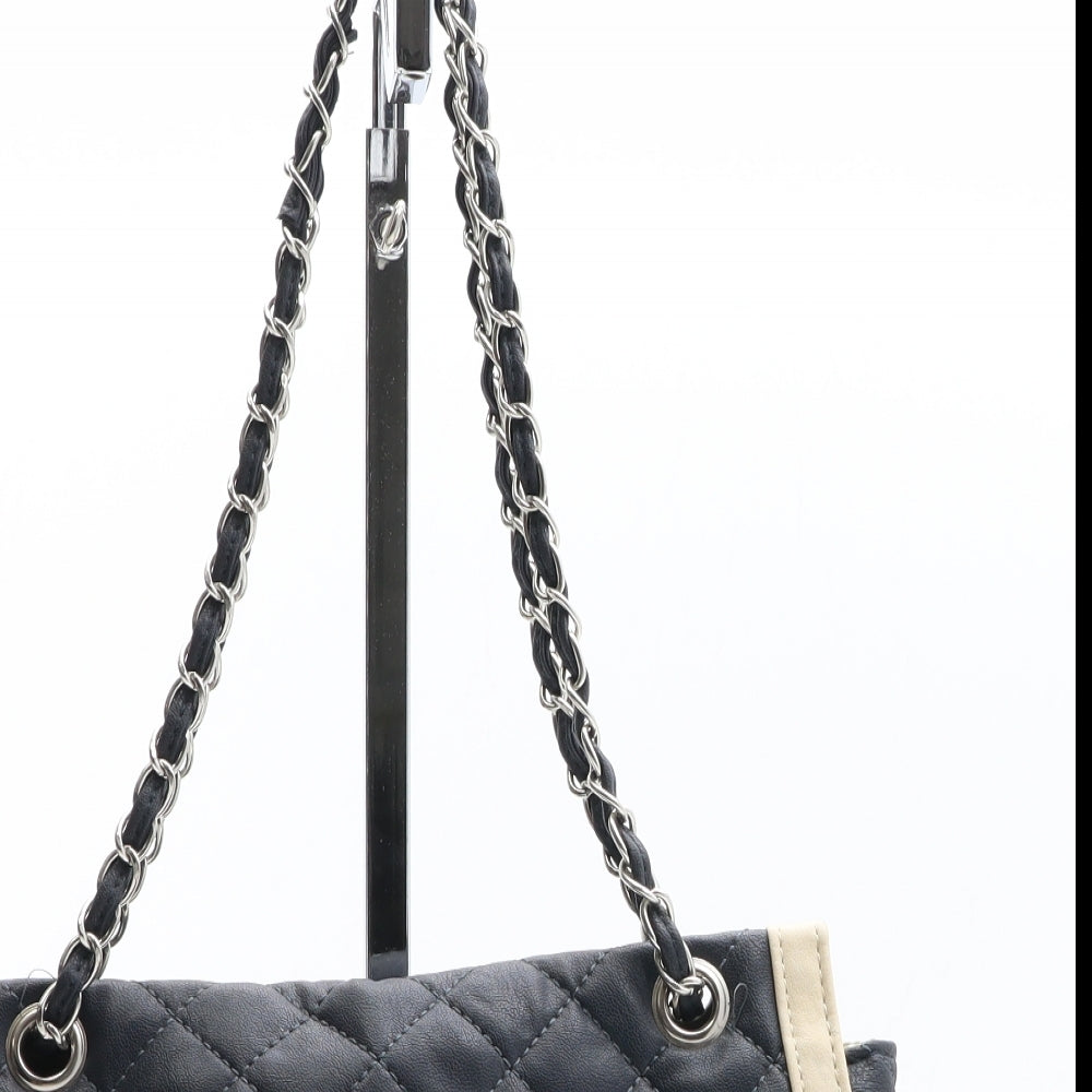 Preworn Womens Blue Colorblock Polyurethane Shoulder Bag Size Medium