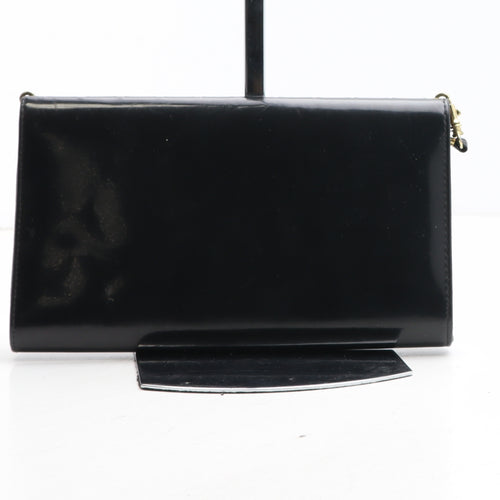 Preworn Womens Black Argyle/Diamond Polyester Clutch Size Medium