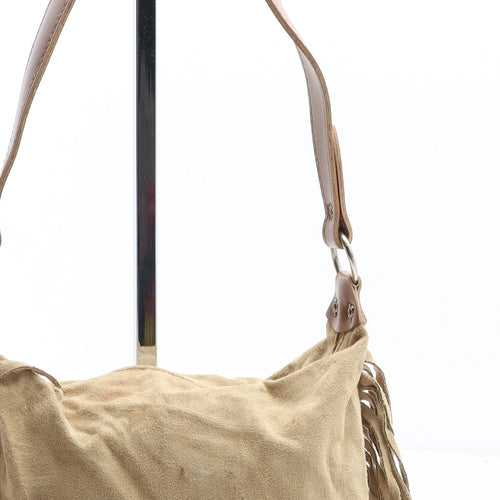 Preworn Womens Beige Polyurethane Shoulder Bag Size Small