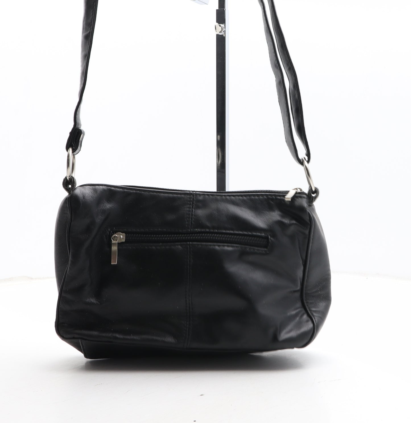 Preworn Womens Black Polyurethane Crossbody Size Small