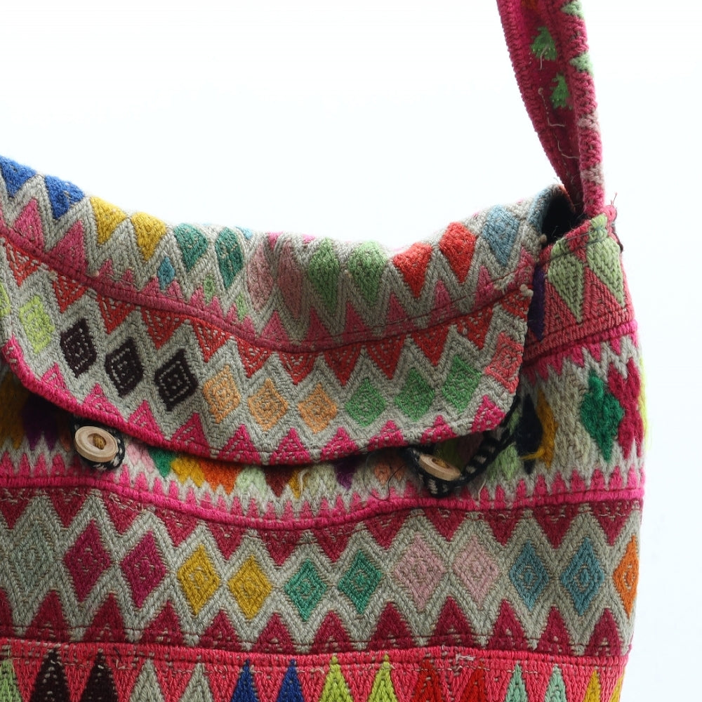 Preworn Womens Multicoloured Geometric Polyester Crossbody Size Medium