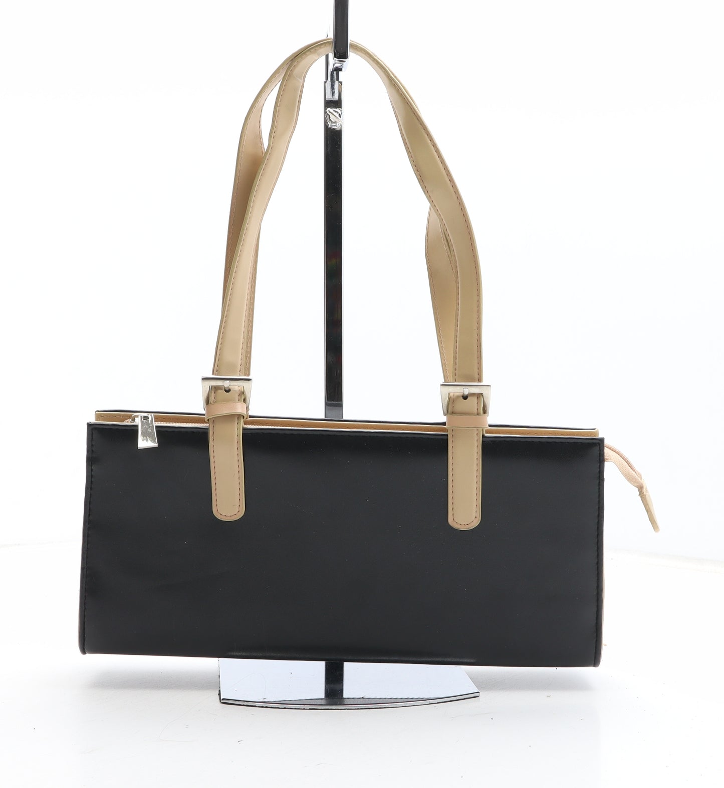 Preworn Womens Black Polyurethane Shoulder Bag Size Medium