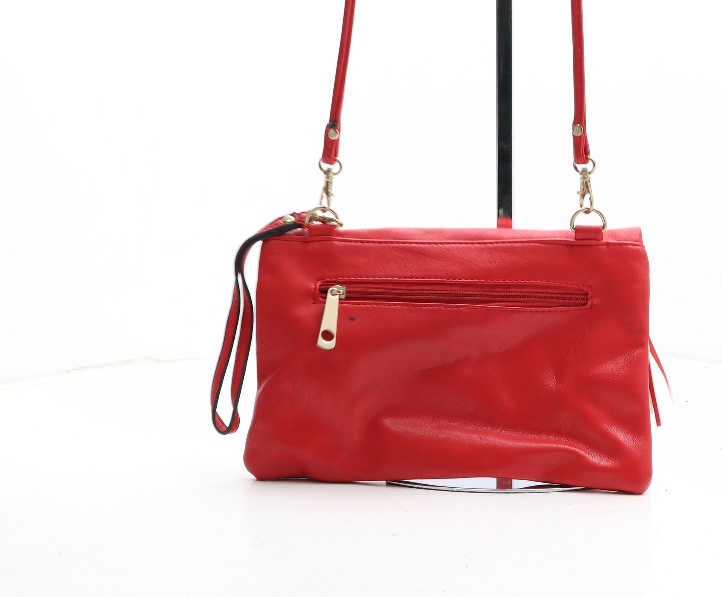 Preworn Womens Red Polyurethane Clutch Size Small