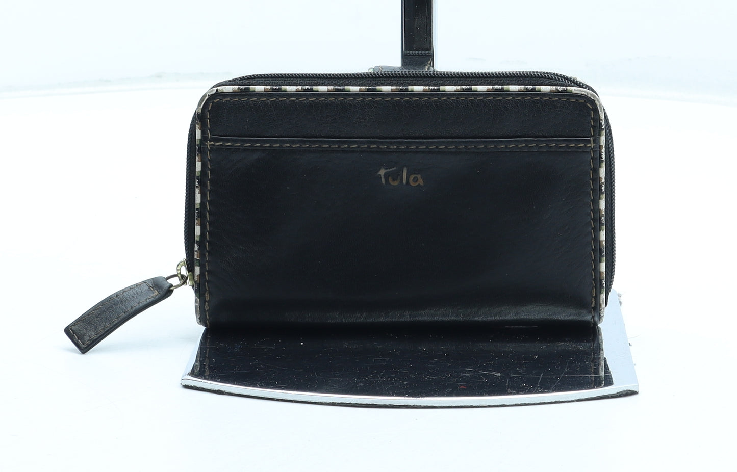 Tula Womens Black Leather Bow Tie Wallet Size S