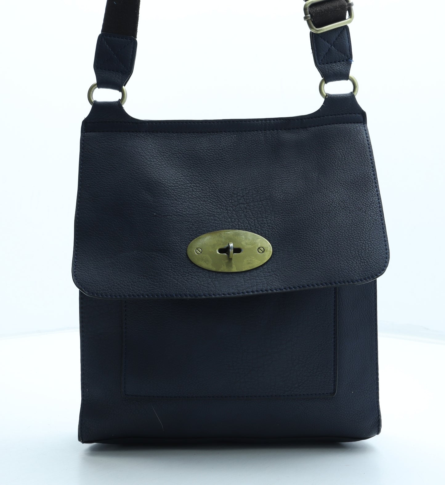 Preworn Womens Blue Leather Crossbody Size Small