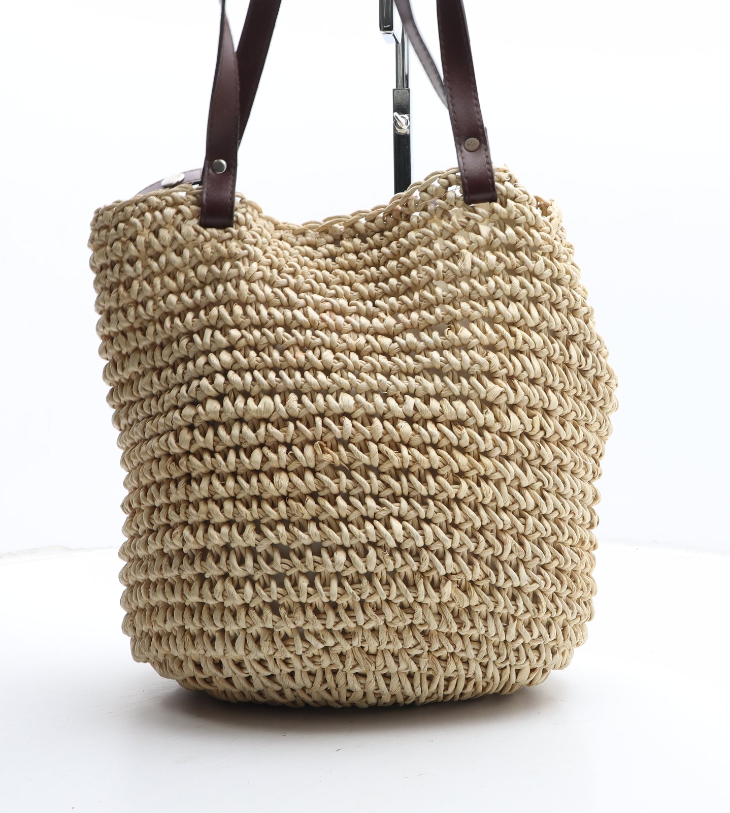 Preworn Womens Beige Straw Top Handle Bag Size Medium