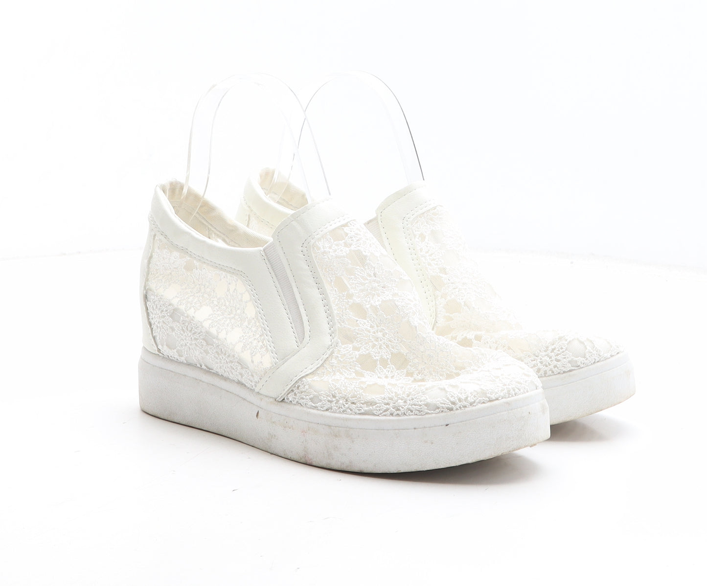 Preworn Womens White Geometric Synthetic Trainer UK