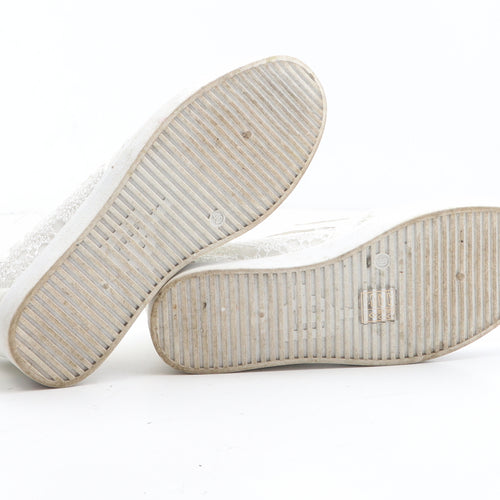 Preworn Womens White Geometric Synthetic Trainer UK