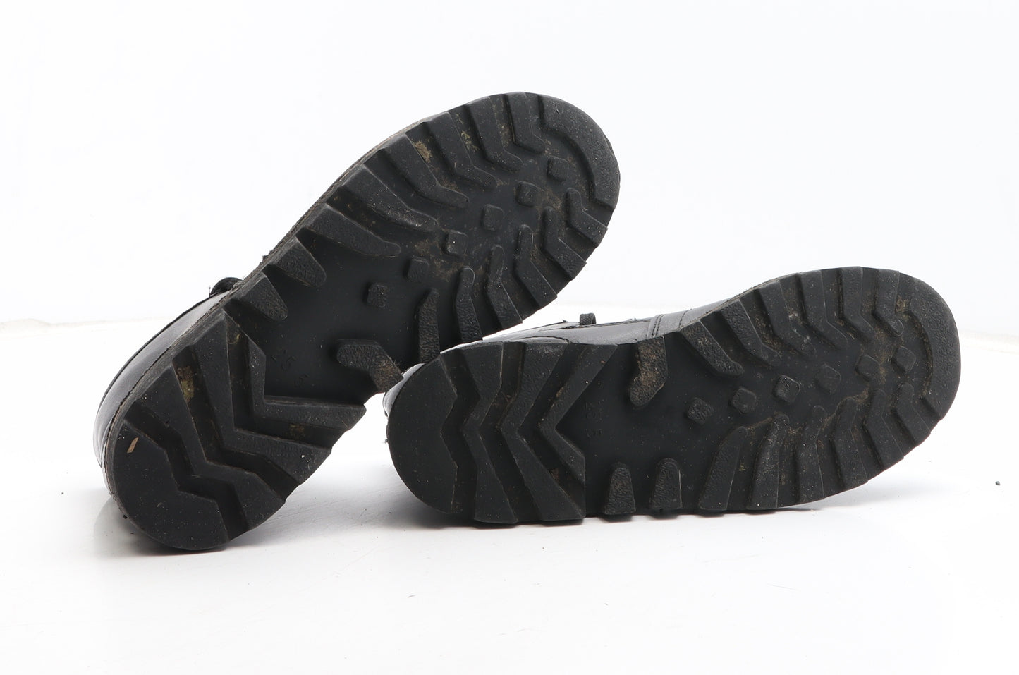 Preworn Womens Black Synthetic Chukka Boot UK