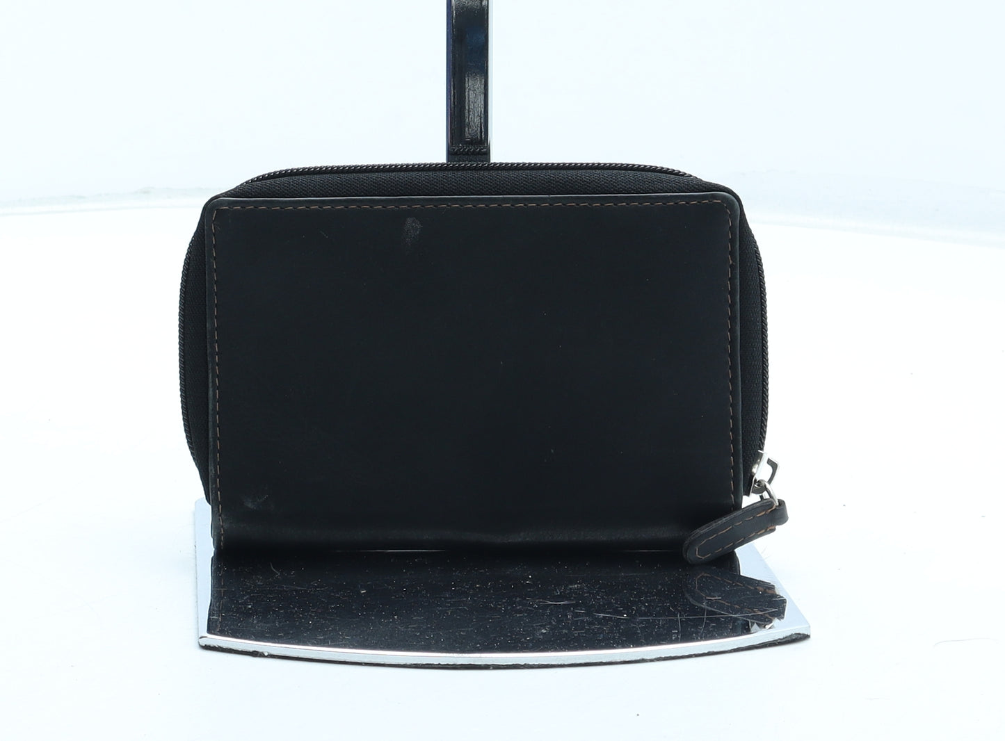 Preworn Womens Black Polyurethane Bow Tie Wallet Size S