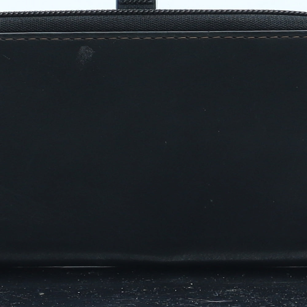 Preworn Womens Black Polyurethane Bow Tie Wallet Size S