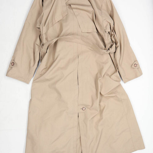 The Aquaberry Mac Womens Size 10 Beige Mac