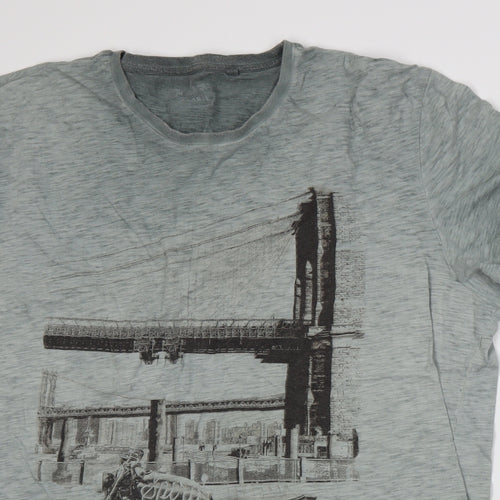 TU Mens Green    T-Shirt Size XL