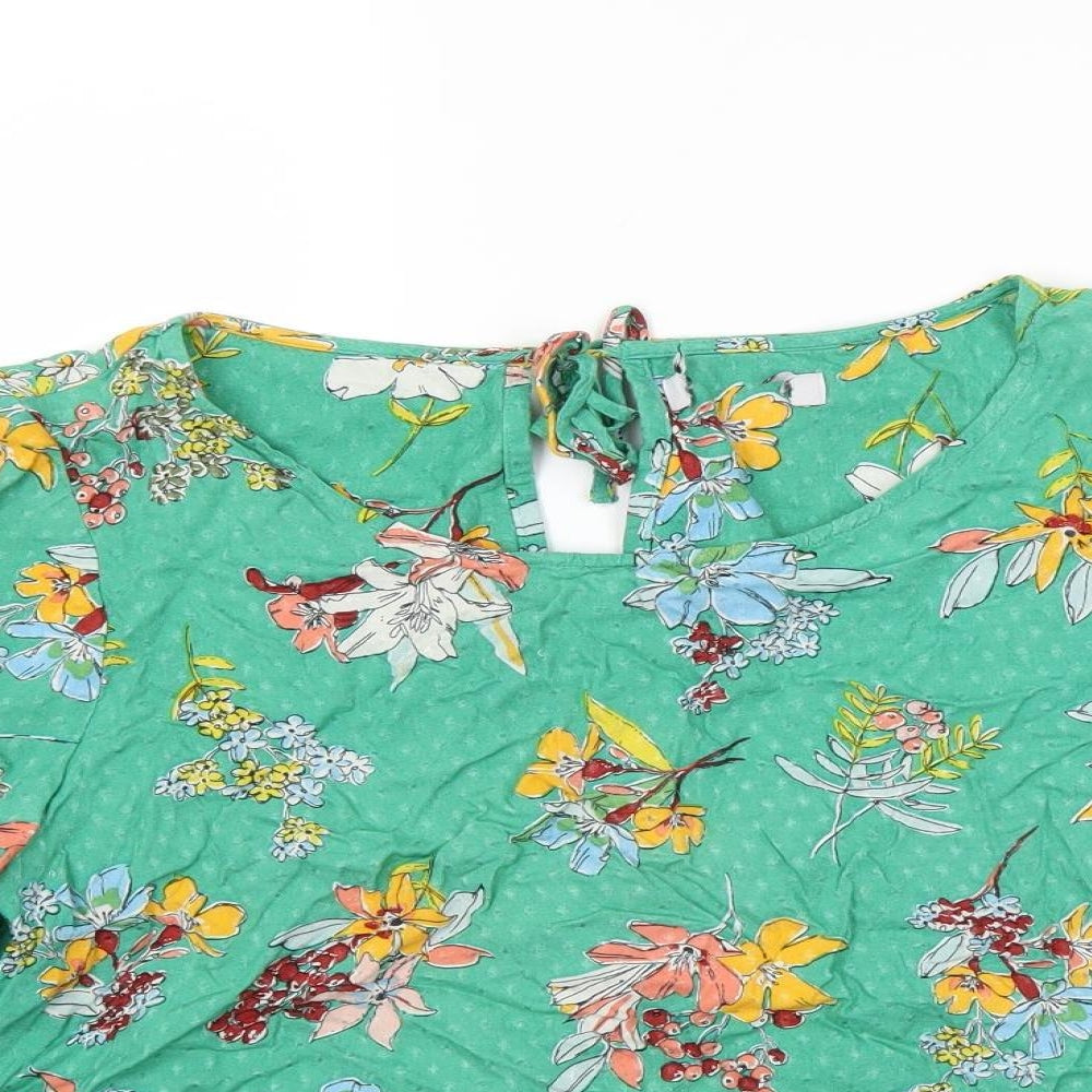 Marks and Spencer Womens Green Floral  Basic T-Shirt Size 16