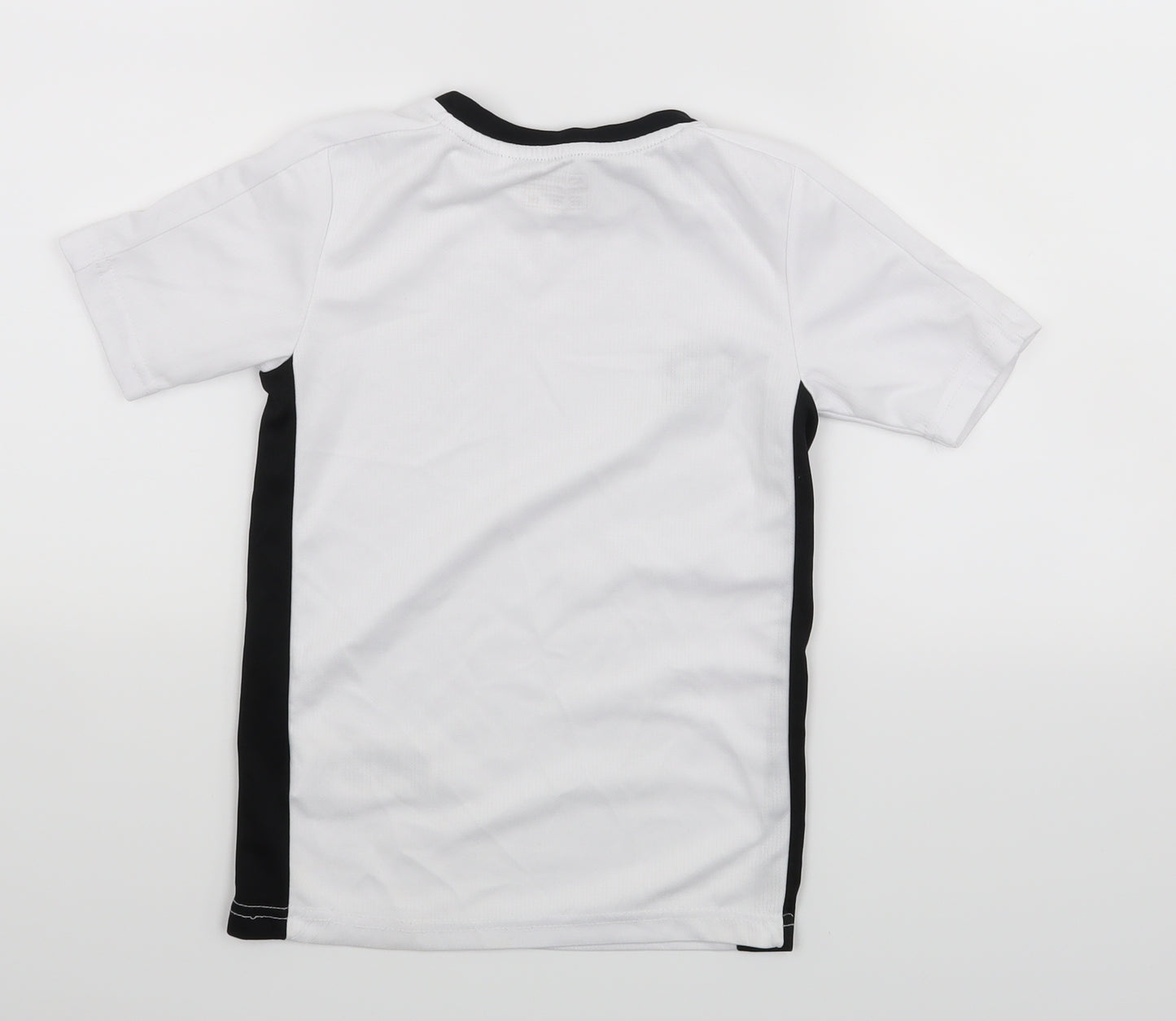 Sandico Boys White   Basic T-Shirt Size 5-6 Years