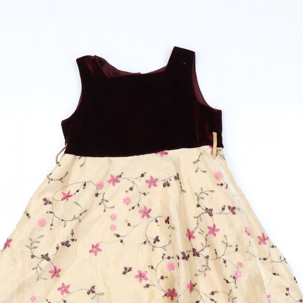 Dress to` Girls Beige Floral  Fit & Flare  Size 6-7 Years