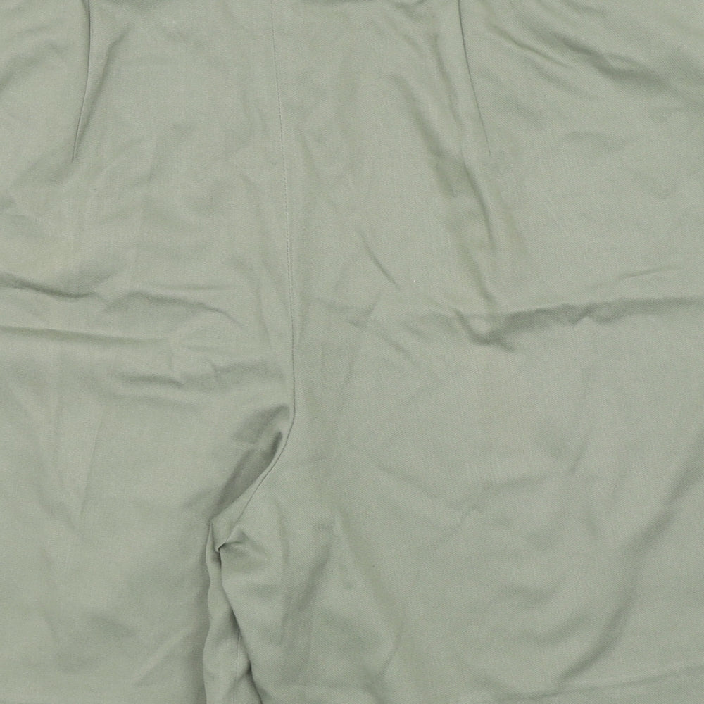 Le Bon Marché Womens Green   Bermuda Shorts Size 18