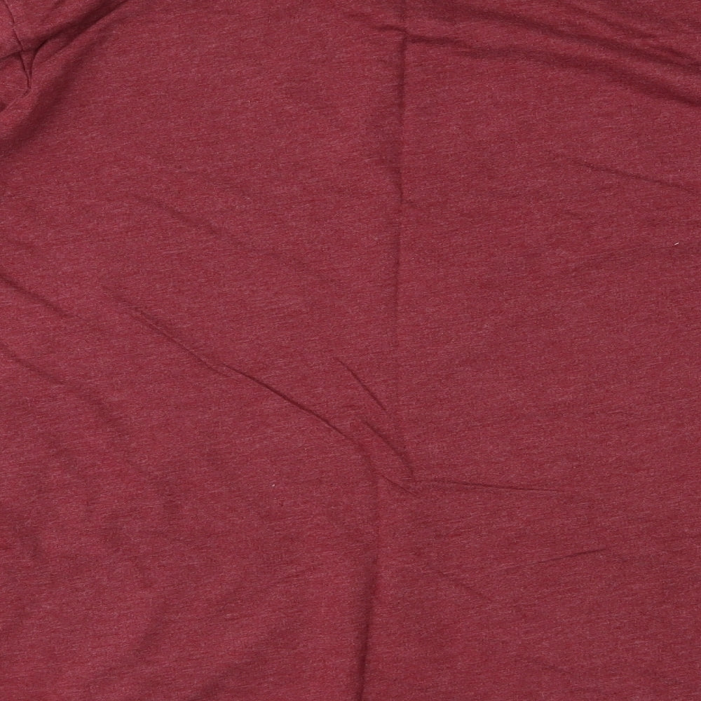 Cedar Wood State Mens Red    T-Shirt Size M
