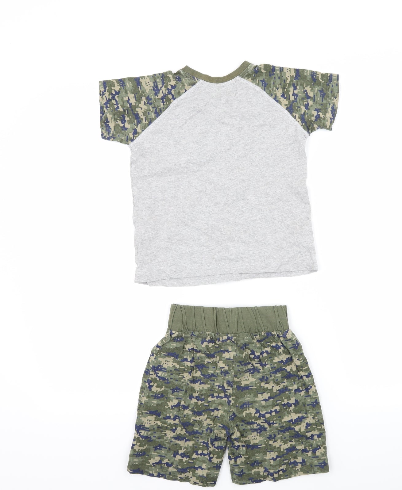 Matalan Boys Grey Camouflage   Pyjama Set Size 5 Years  - Slogan