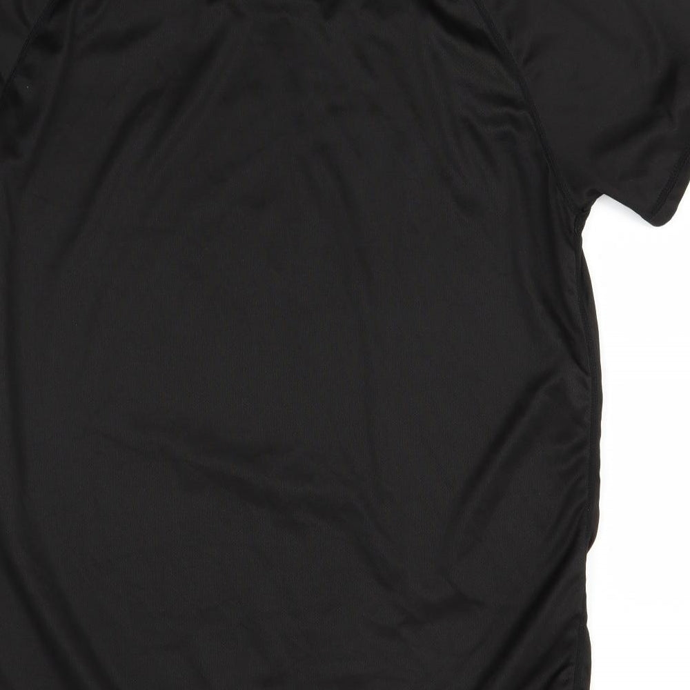 Preworn Mens Black    T-Shirt Size L