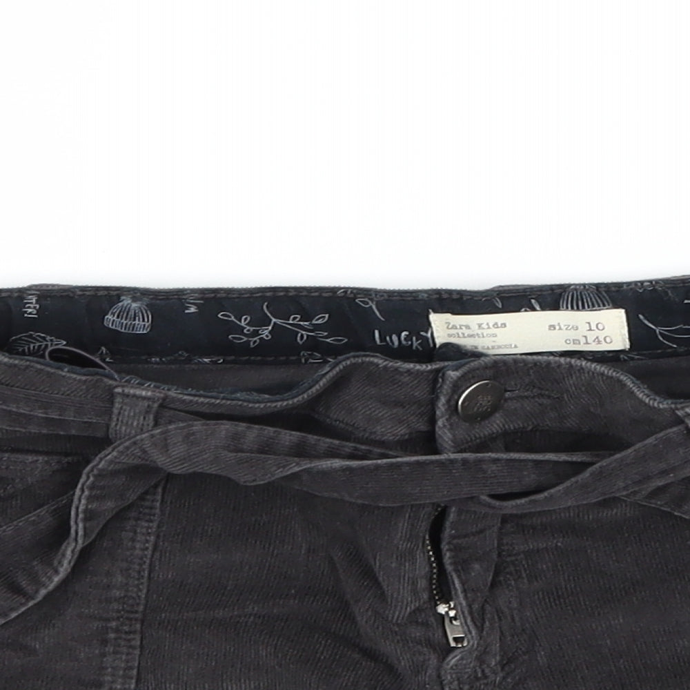 Zara Girls Black  Corduroy Boyfriend Shorts Size 10 Years - Belt included
