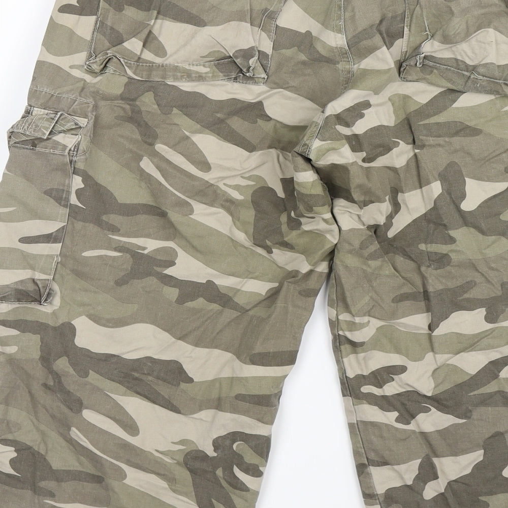 Petroleum Mens Green Camouflage Denim Cargo Shorts Size 34