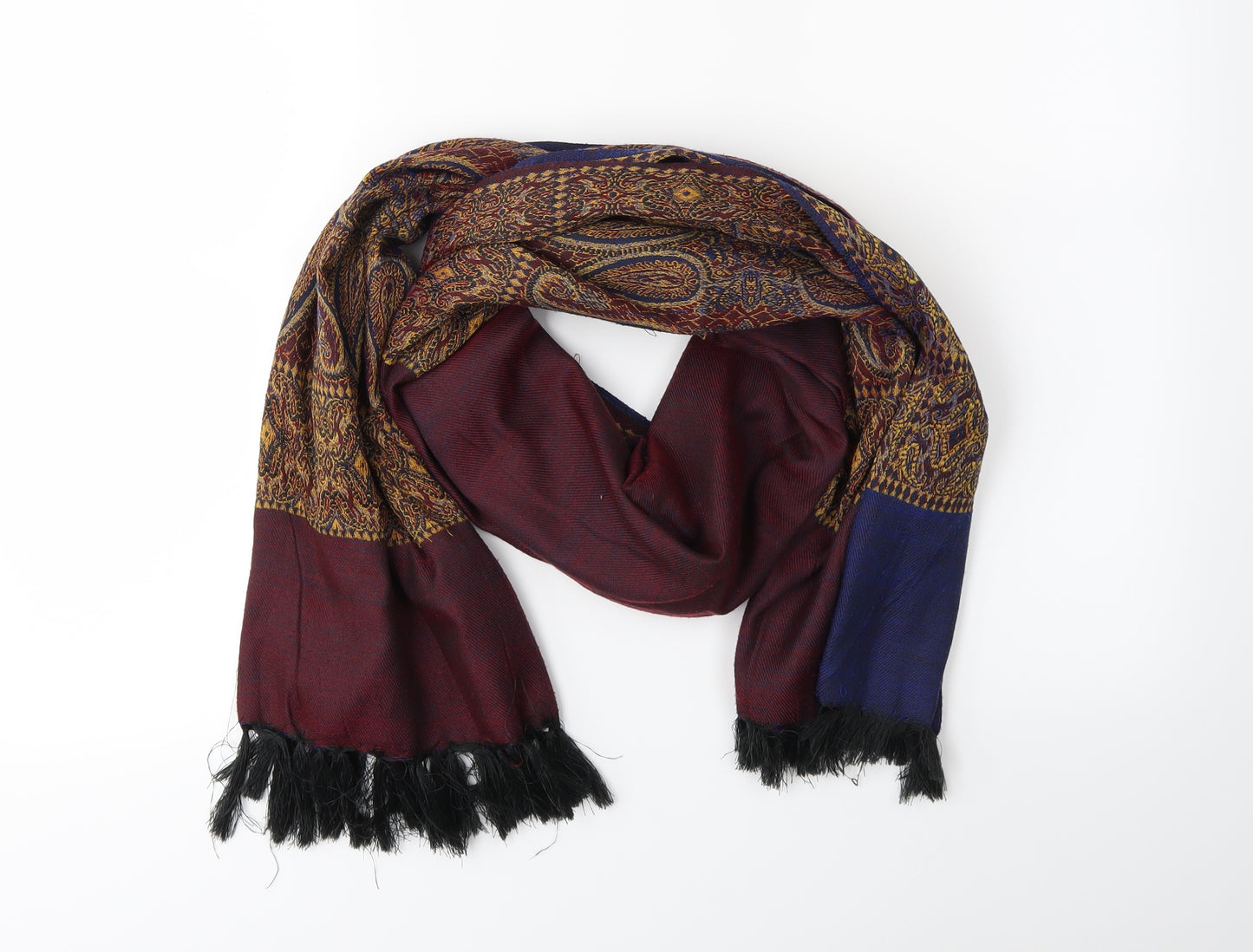 Preworn Womens Black Paisley Knit  Scarf