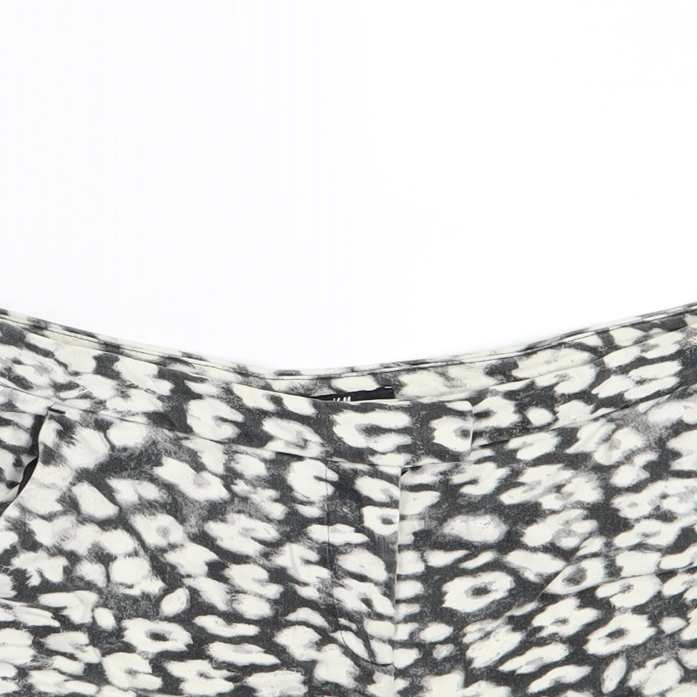 H&M Womens Grey Animal Print  Hot Pants Shorts Size 8