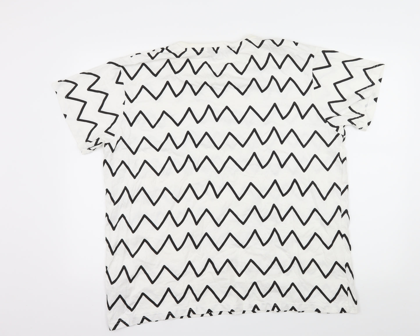 Cedar Wood State Mens White Striped Jersey  T-Shirt Size 2XL